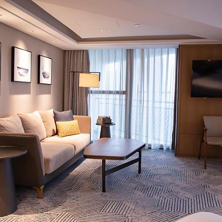 Hilton Beijing Hotel Bagian luar foto