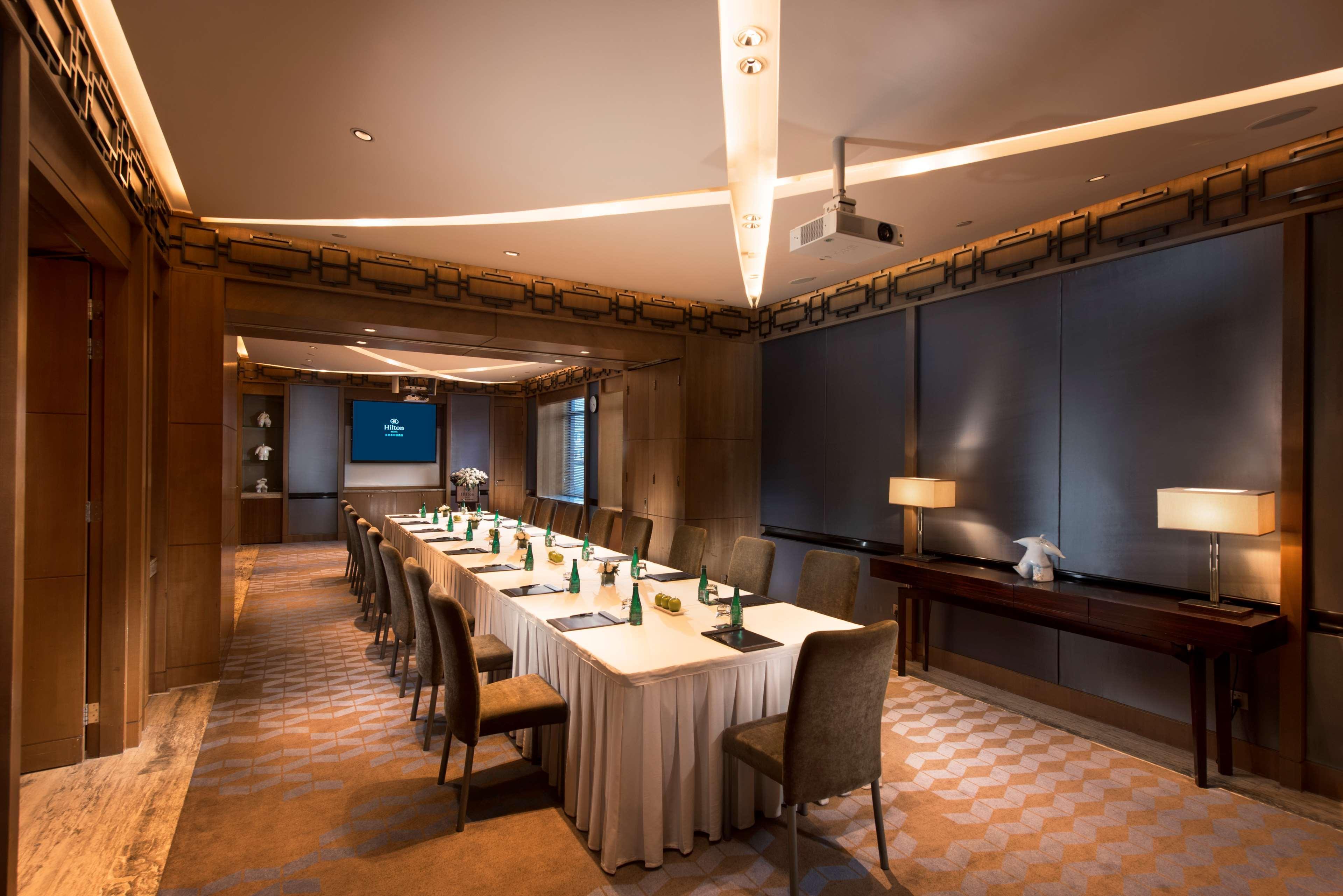 Hilton Beijing Hotel Bagian luar foto