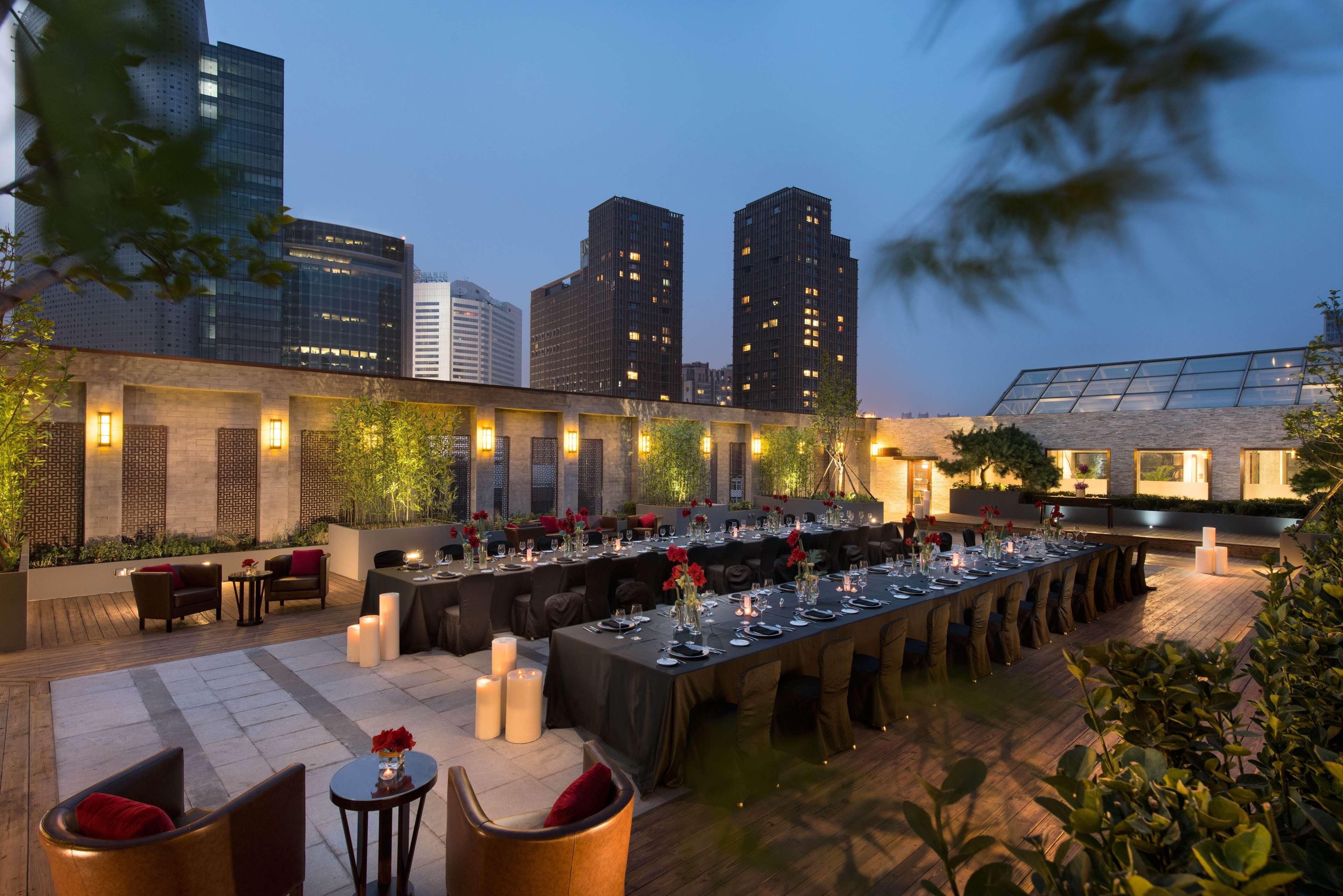 Hilton Beijing Hotel Bagian luar foto