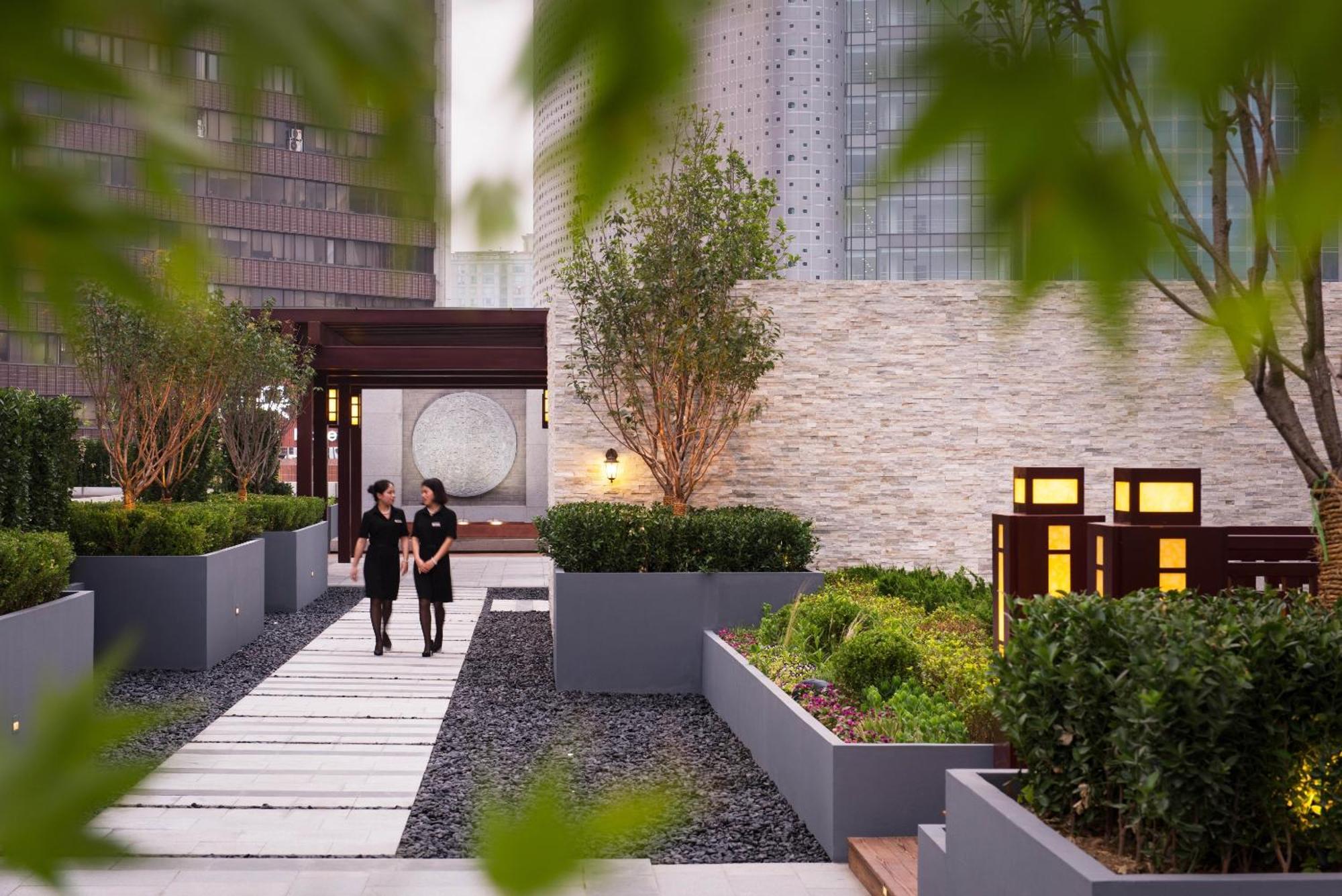 Hilton Beijing Hotel Bagian luar foto