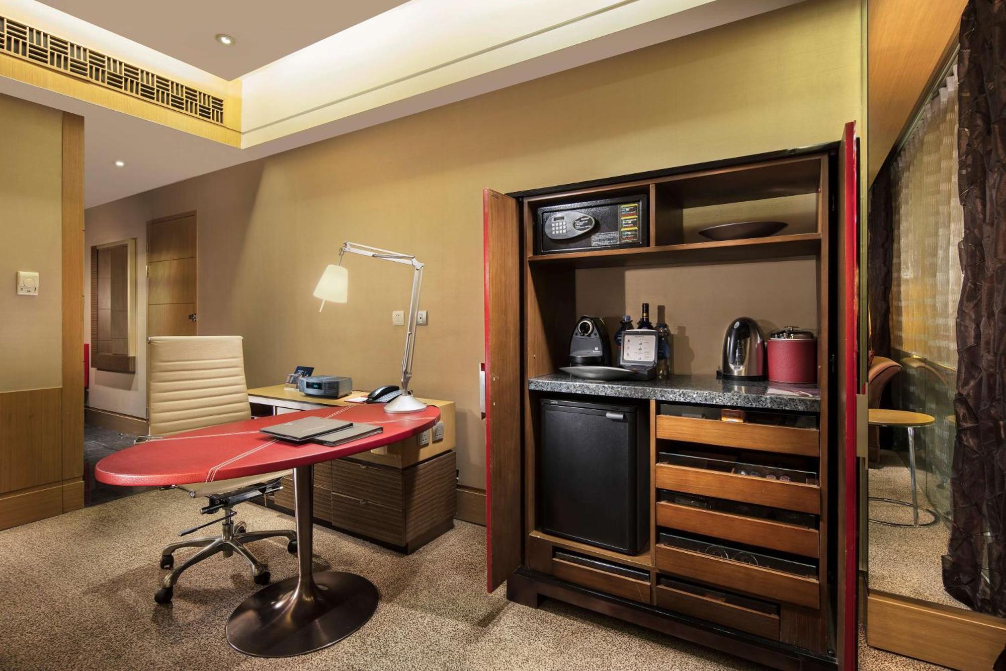 Hilton Beijing Hotel Bagian luar foto