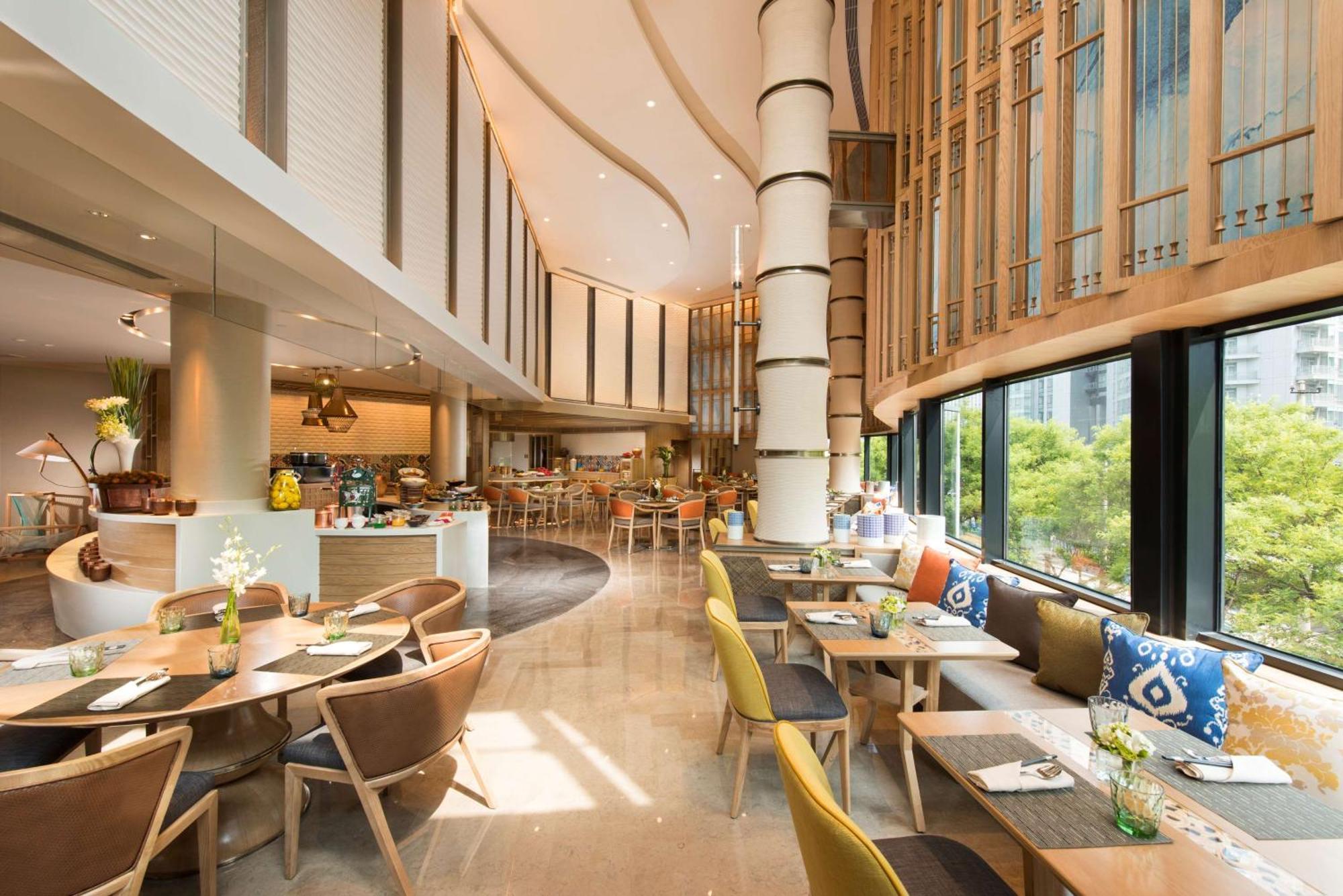Hilton Beijing Hotel Bagian luar foto